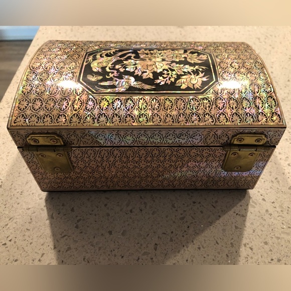 Japanese Jewelry Box - Picture 6 of 8